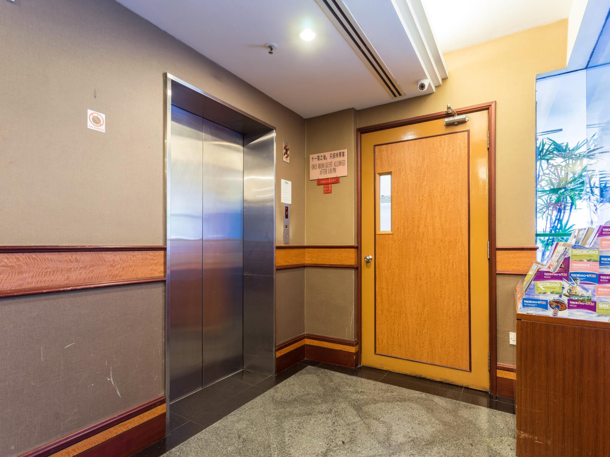 Hotel 81 Geylang Singapur Dış mekan fotoğraf